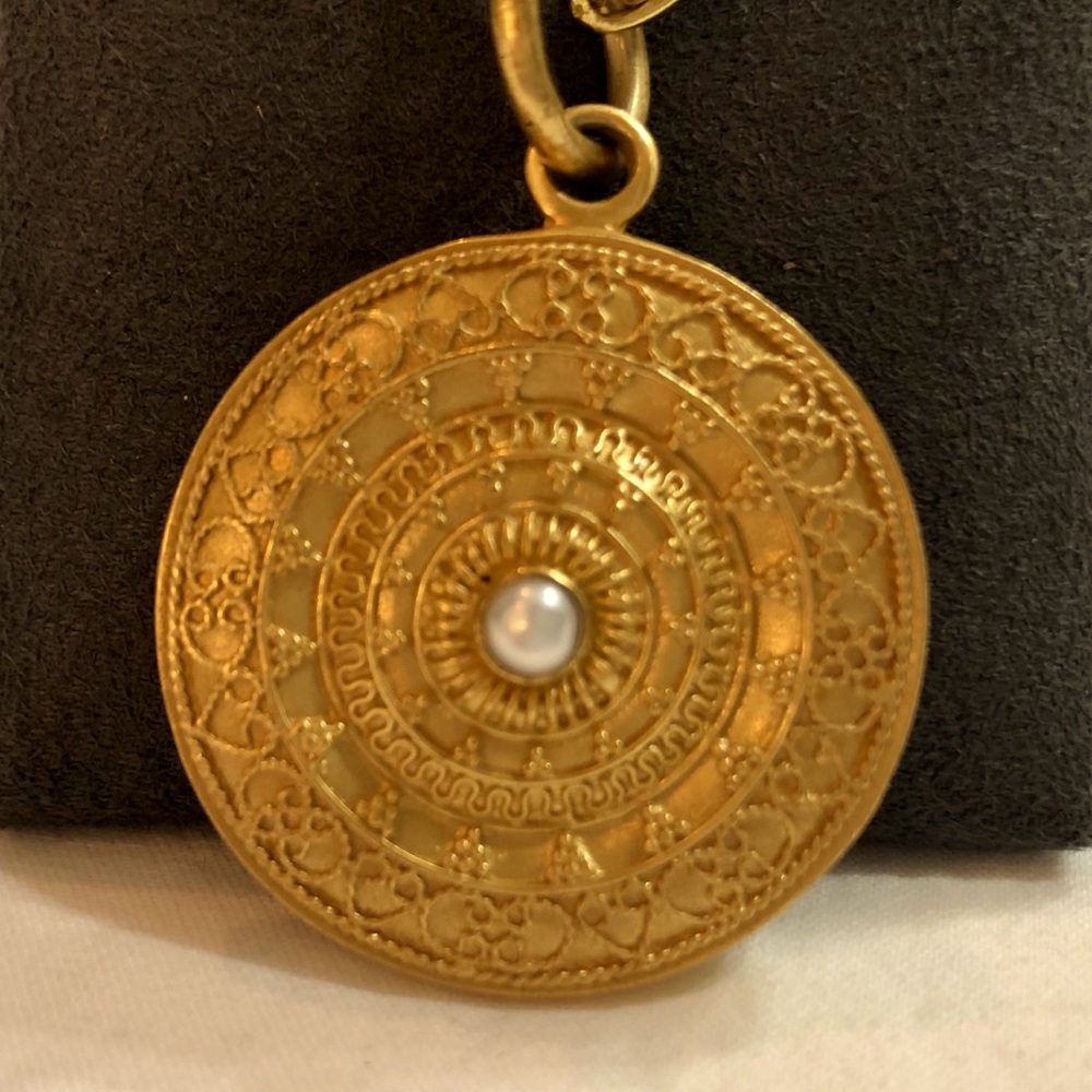 NIB Julie Vos Gold Sofia Pearl Pendant Necklace!!!